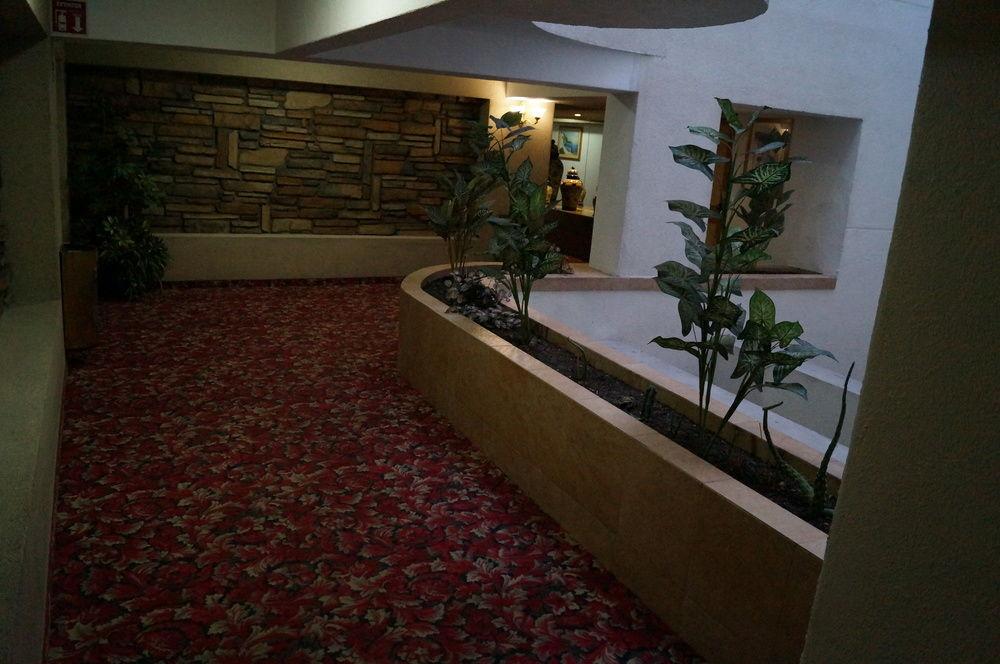 Hotel Villa De Madrid Cidade do México Exterior foto